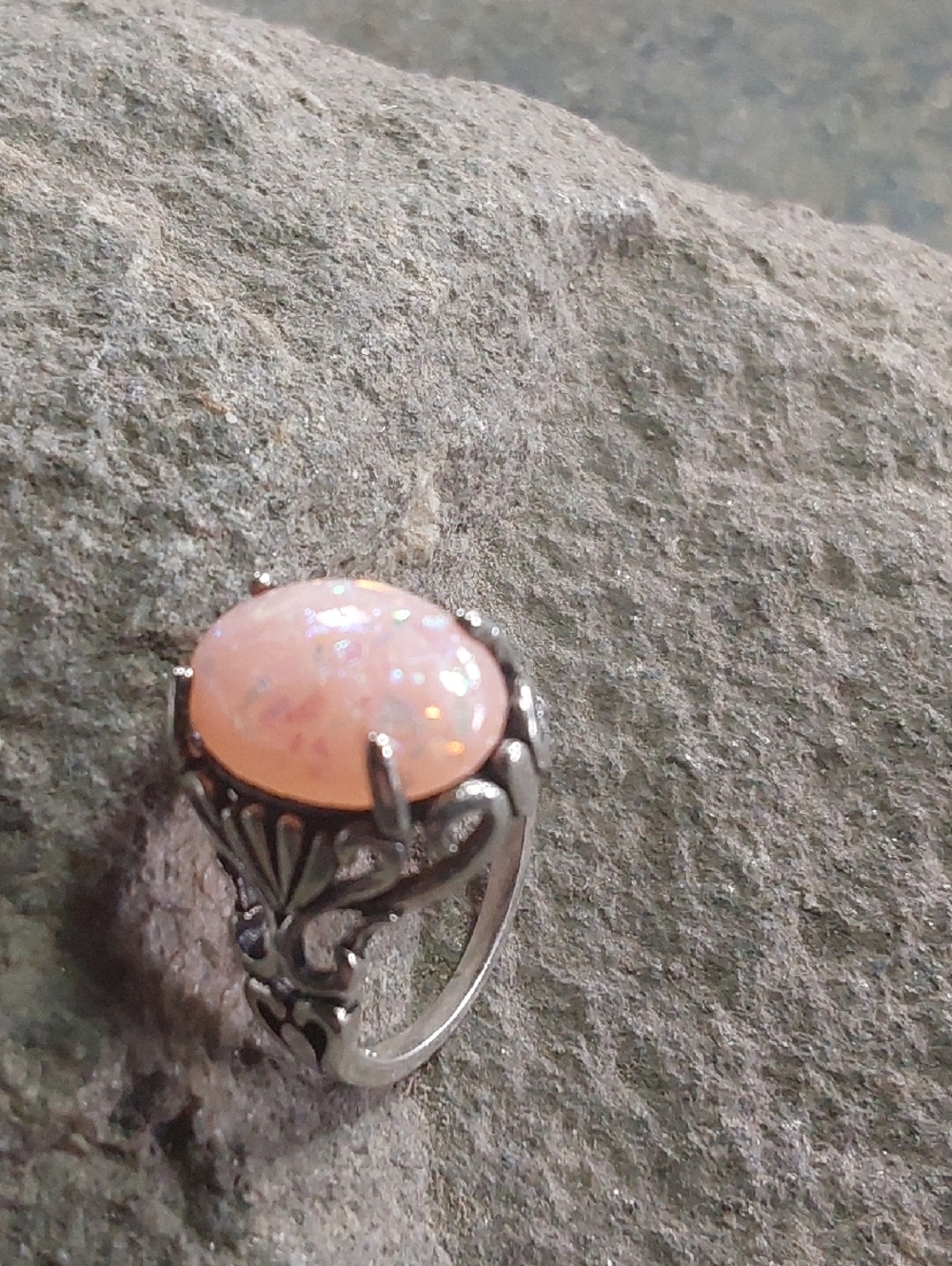 Elegant Pink Opal Cabochon Ring - Sterling 925 Heart Setting 5 1/2